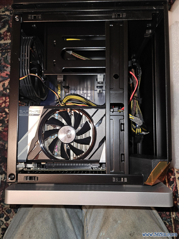 12年从未开机 地下室发现AMD前CEO旧PC！苏姿丰签名+推土机硬件